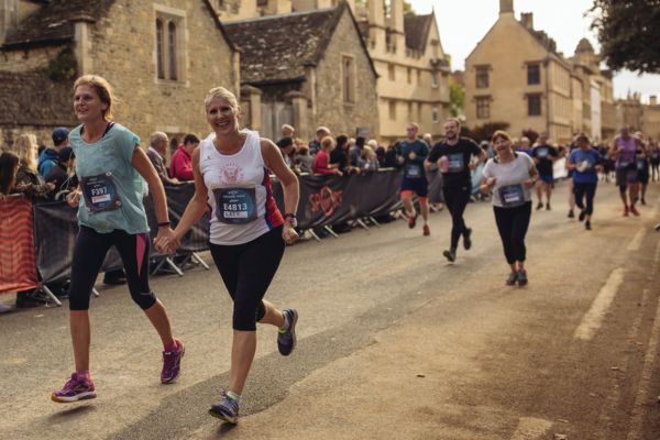 Two ladies running in the Oxford Half Marathon